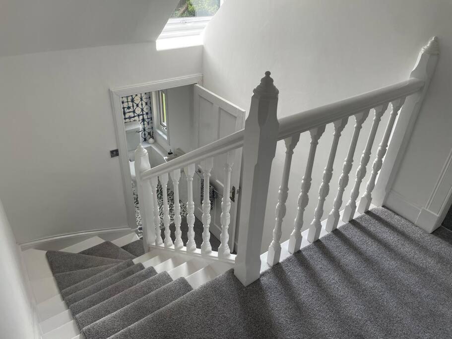 Fantastic Home In Brightons, Falkirk. Polmont Esterno foto